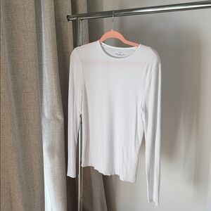 Abercrombie & Fitch White Ribbed Baby Tee